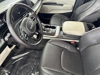 2023 Kia Carnival LX Seat Package
