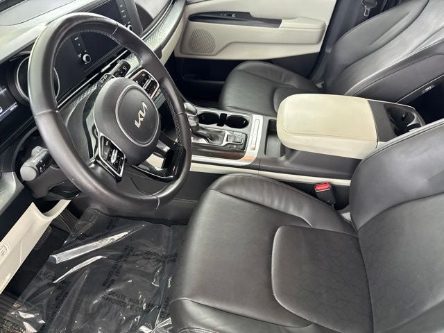 2023 Kia Carnival LX Seat Package