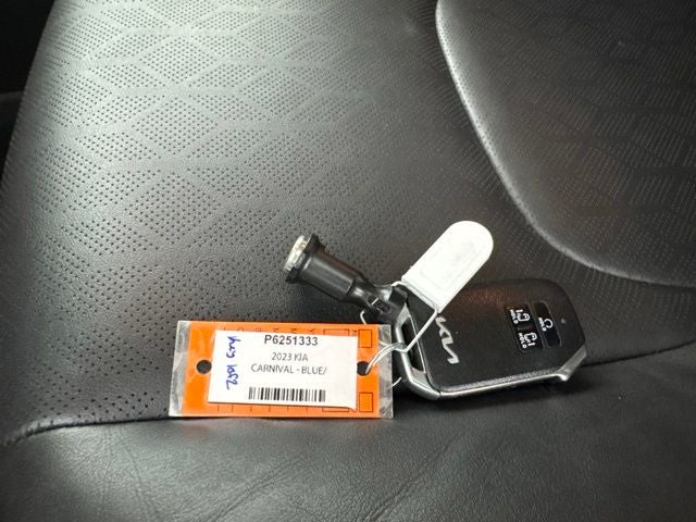 2023 Kia Carnival LX Seat Package