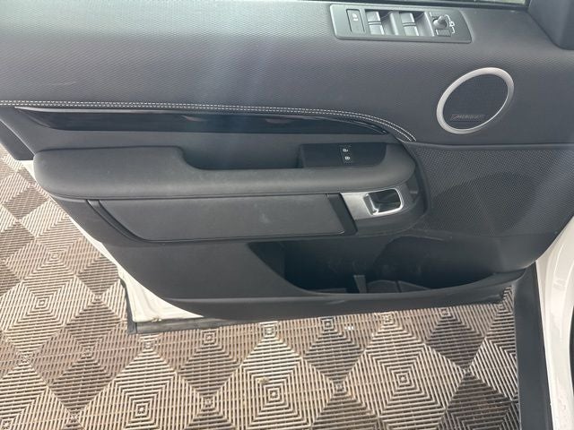 2023 Land Rover Discovery S R-Dynamic