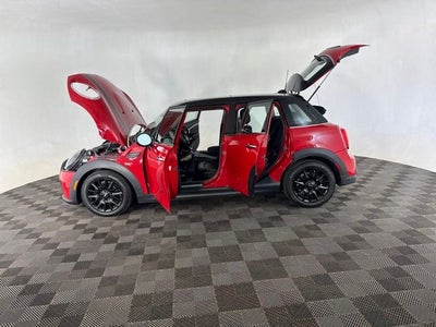 2023 MINI Cooper Signature