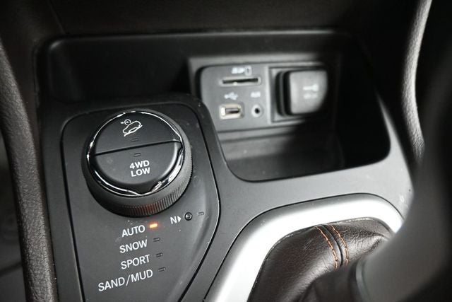 2018 Jeep Cherokee Overland