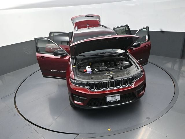 2026 Jeep Grand Cherokee Laredo X
