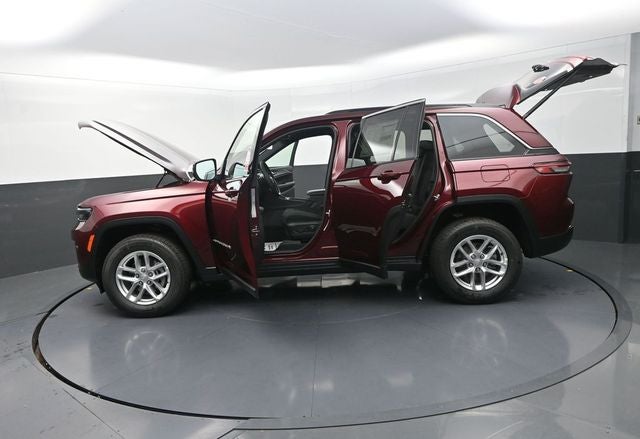 2026 Jeep Grand Cherokee Laredo X