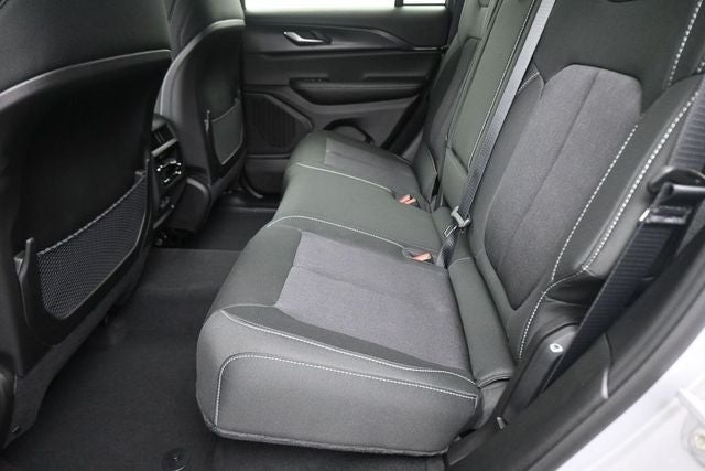 2026 Jeep Grand Cherokee Laredo X