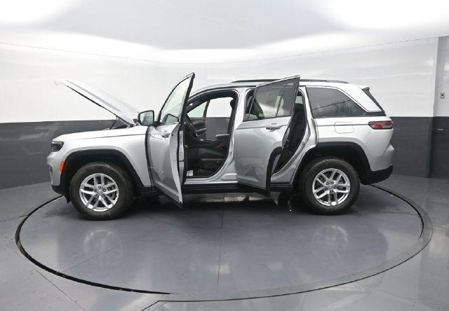 2026 Jeep Grand Cherokee Laredo X