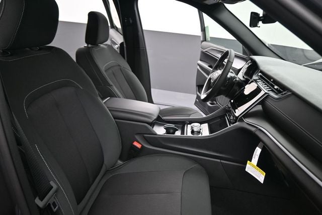 2026 Jeep Grand Cherokee Laredo X