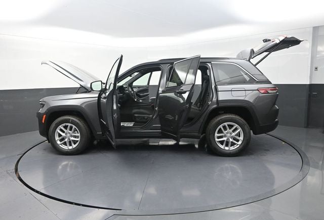 2026 Jeep Grand Cherokee Laredo X