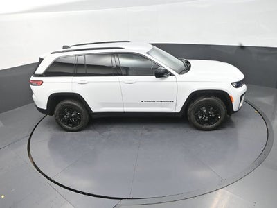 2026 Jeep Grand Cherokee Altitude
