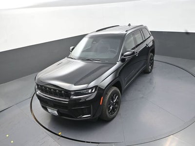 2026 Jeep Grand Cherokee Laredo