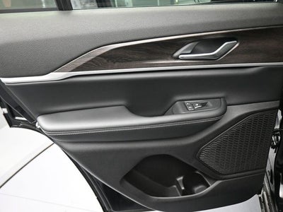 2026 Jeep Grand Cherokee Laredo