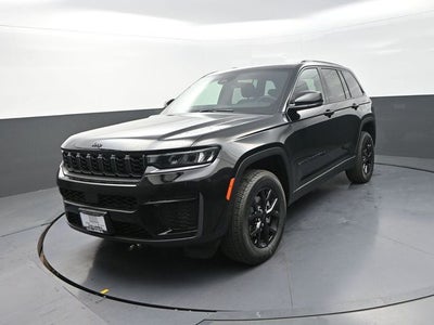 2026 Jeep Grand Cherokee Laredo