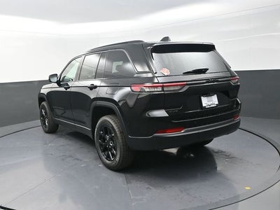 2026 Jeep Grand Cherokee Laredo