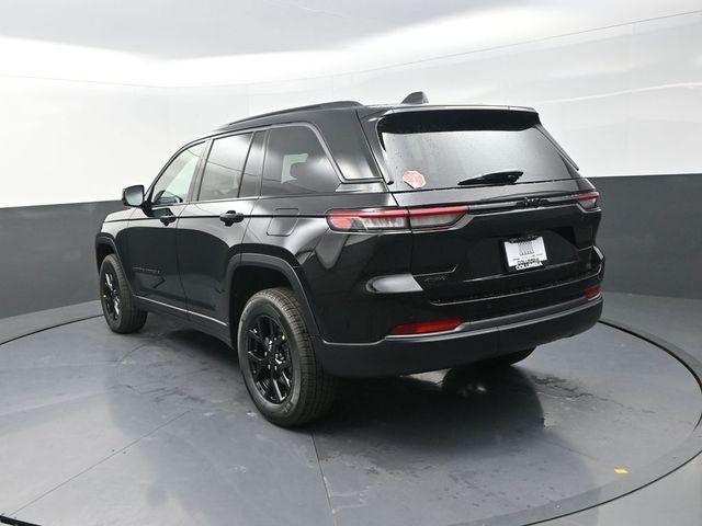 2026 Jeep Grand Cherokee Laredo