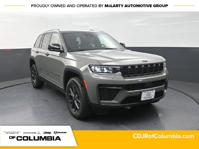 2027 Jeep Grand Cherokee Laredo Altitude