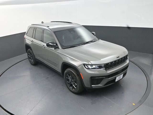 2027 Jeep Grand Cherokee Laredo Altitude