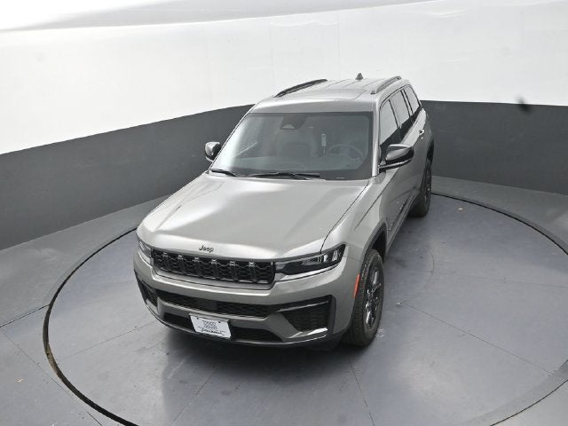 2027 Jeep Grand Cherokee Laredo Altitude
