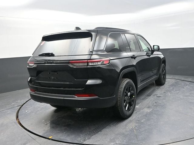 2026 Jeep Grand Cherokee Laredo