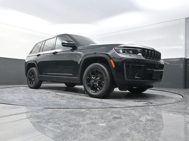 2026 Jeep Grand Cherokee Laredo