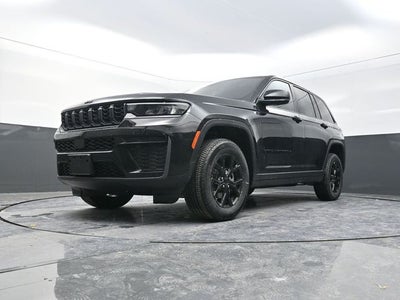 2026 Jeep Grand Cherokee Laredo