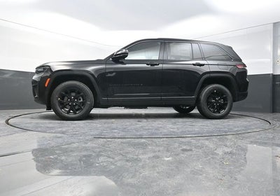 2026 Jeep Grand Cherokee Laredo