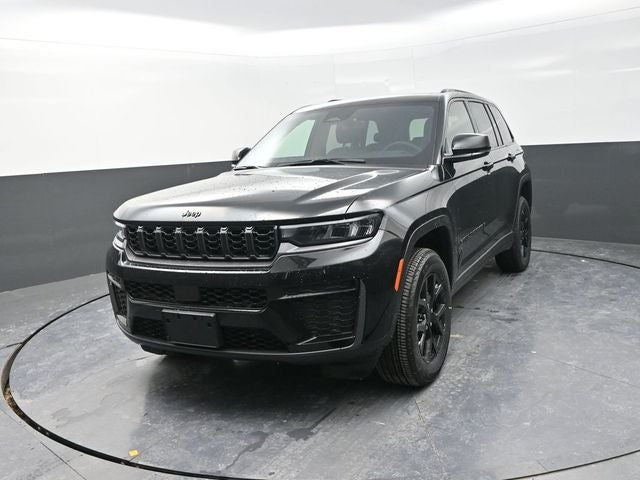2026 Jeep Grand Cherokee Laredo