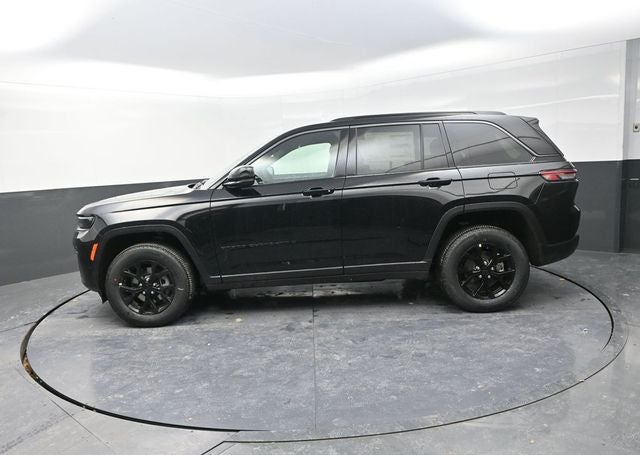 2026 Jeep Grand Cherokee Laredo