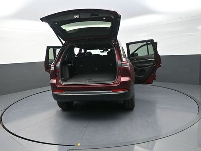 2026 Jeep Grand Cherokee Laredo Altitude