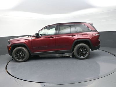 2026 Jeep Grand Cherokee Laredo Altitude