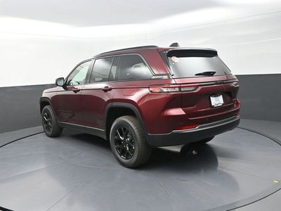 2026 Jeep Grand Cherokee Laredo Altitude