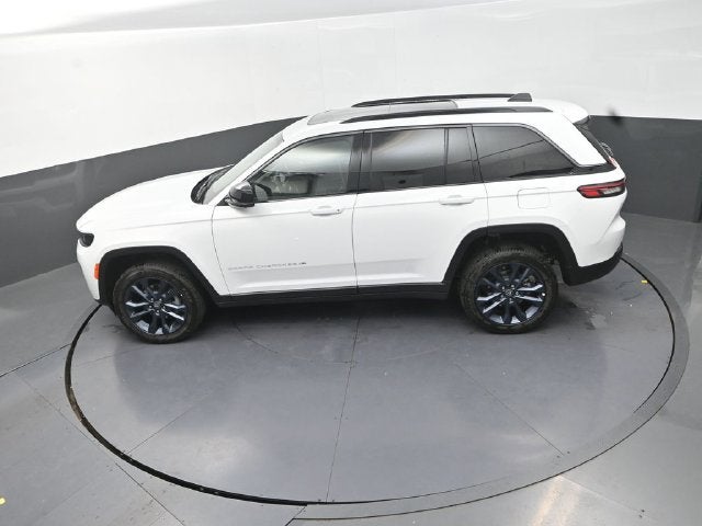 2026 Jeep Grand Cherokee Base