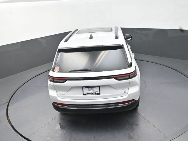 2026 Jeep Grand Cherokee Base