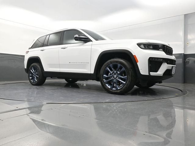2026 Jeep Grand Cherokee Base