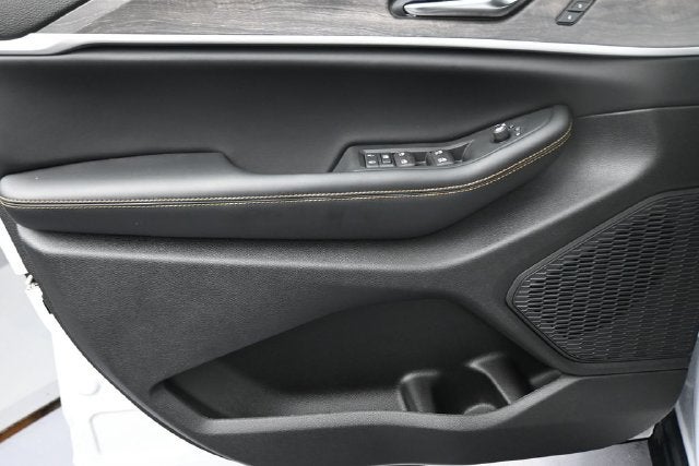 2026 Jeep Grand Cherokee Base