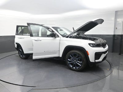 2026 Jeep Grand Cherokee Base