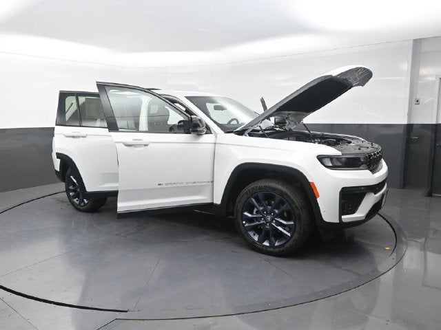 2026 Jeep Grand Cherokee Base