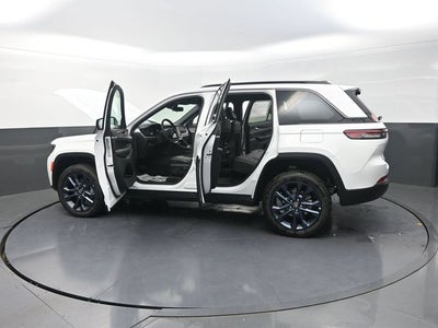 2026 Jeep Grand Cherokee Base