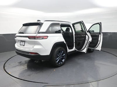 2026 Jeep Grand Cherokee Base