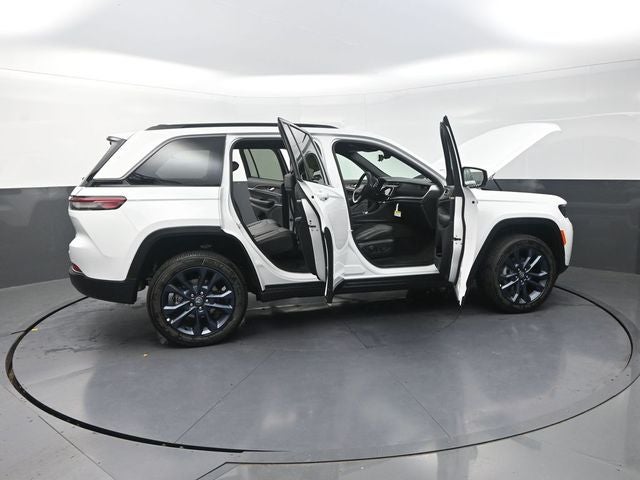 2026 Jeep Grand Cherokee Base