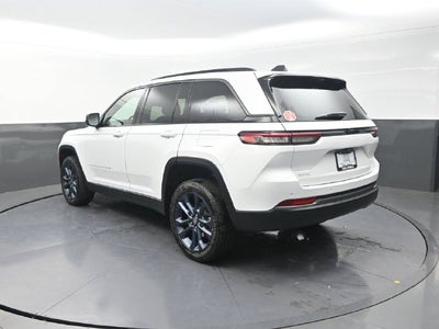 2026 Jeep Grand Cherokee Base