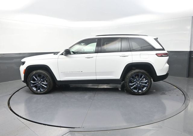 2026 Jeep Grand Cherokee Base