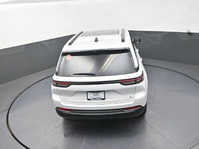 2026 Jeep Grand Cherokee Base