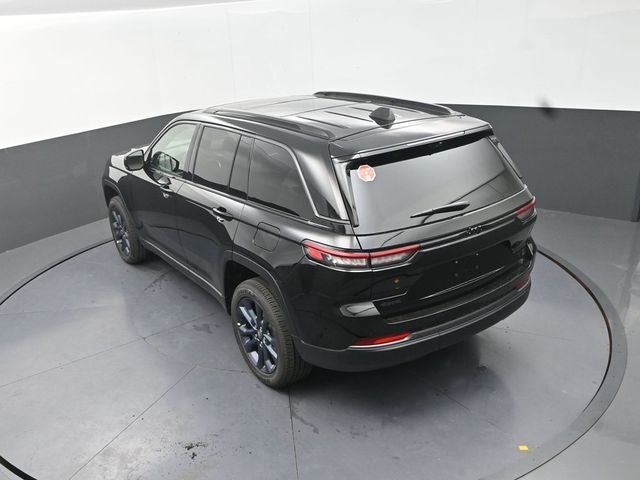 2026 Jeep Grand Cherokee Base
