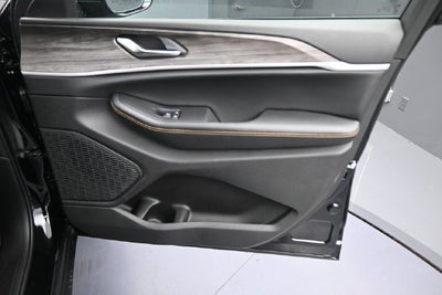 2026 Jeep Grand Cherokee Base