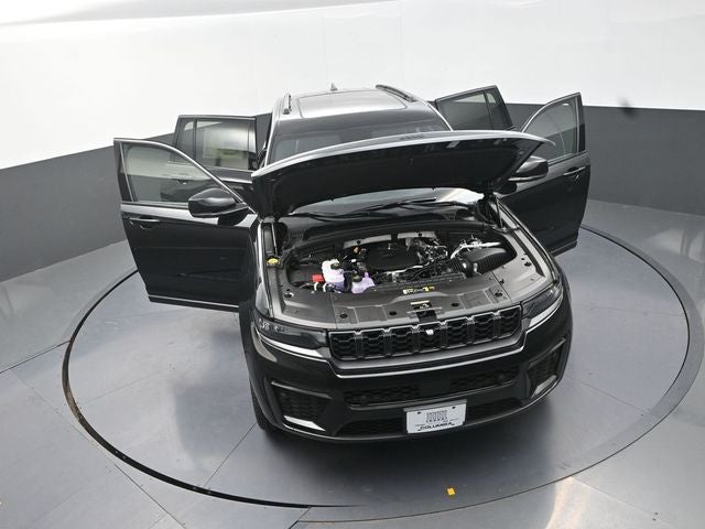 2026 Jeep Grand Cherokee Base