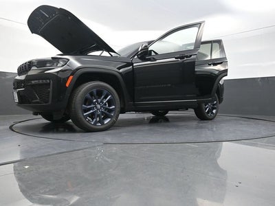 2026 Jeep Grand Cherokee Base