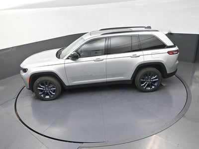 2026 Jeep Grand Cherokee Base