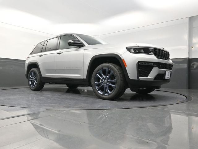 2026 Jeep Grand Cherokee Base