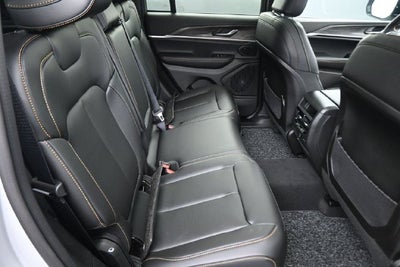 2026 Jeep Grand Cherokee Base
