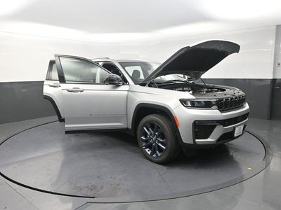 2026 Jeep Grand Cherokee Base